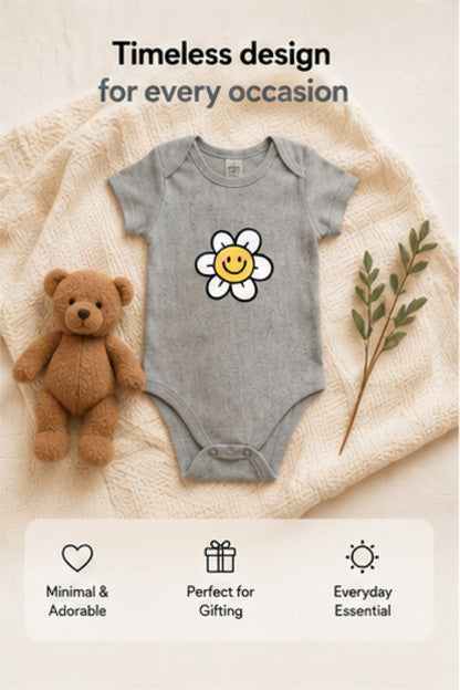 Smiling Flower baby onesie detail 5